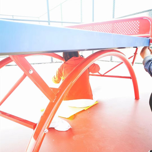 安装乒乓球桌 安装乒乓球桌